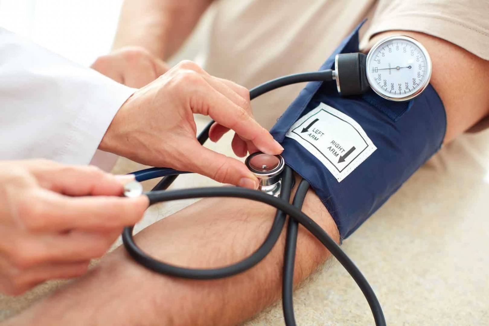 ما علاقة أدوية ارتفاع ضغط الدم بانخفاض وفيات كورونا؟ P_1627nir2x1
