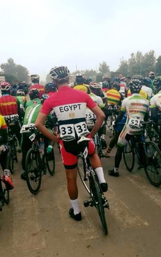 لاعب دراجات مصرى P_25338xn2f1